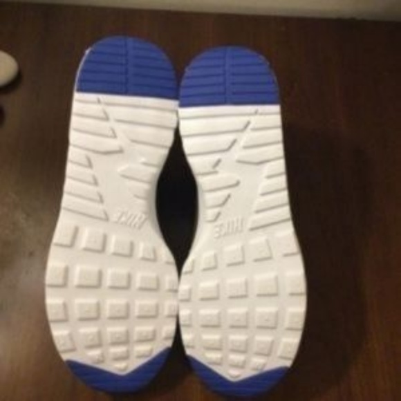 NEW Nike Air Max Thea Running Shoe Camo 9 - Picture 7 of 8